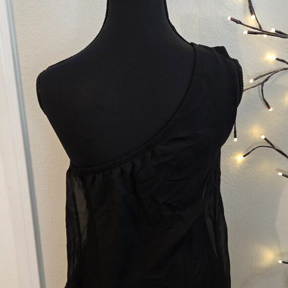 Guess - Small Black Open Shoulder Blouse - EUC - Picture 5 of 5